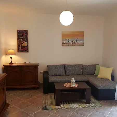 Sena 2 * بريفلاكا